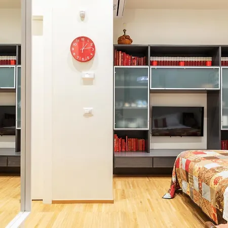 La Casa Colorata - Flats In - Bocconi Апартаменты Милан