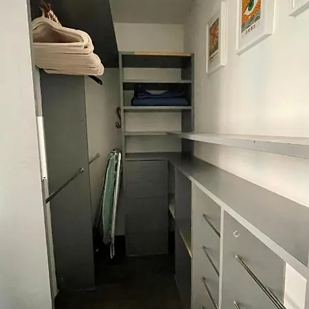 Design Loft Bocconi شقة