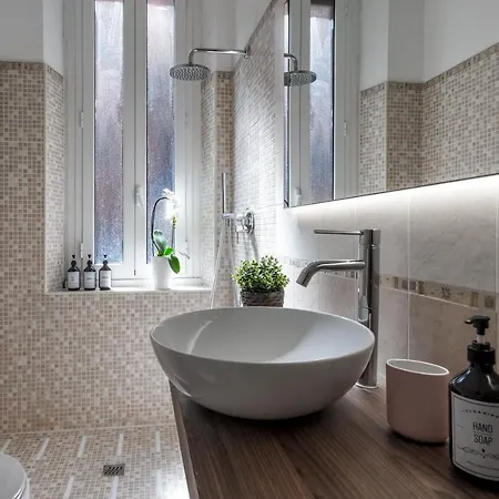 Stazione - Duomo - Comfort, Wifi E Netflix A דירה *