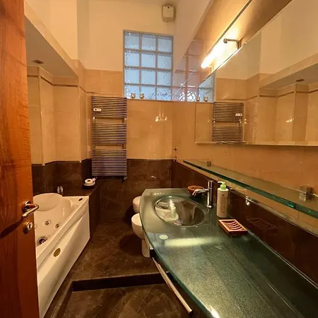 La Casa Di Sara - Milan