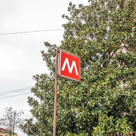 דירה The Orange Attic - Navigli Area מילאנו