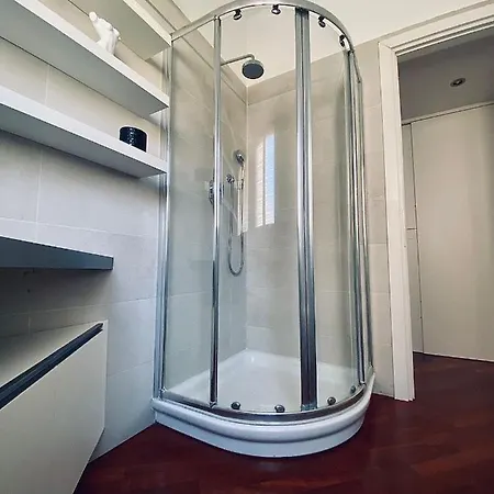 Elegante Bilocale In Zona Porta Romana דירה