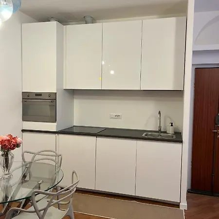 Casa Vercelli Delizioso Bilocale Moderno Nella Vecchia