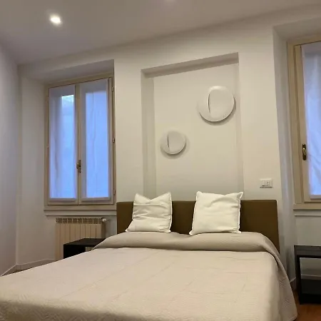 Casa Vercelli Delizioso Bilocale Moderno Nella Vecchia 아파트