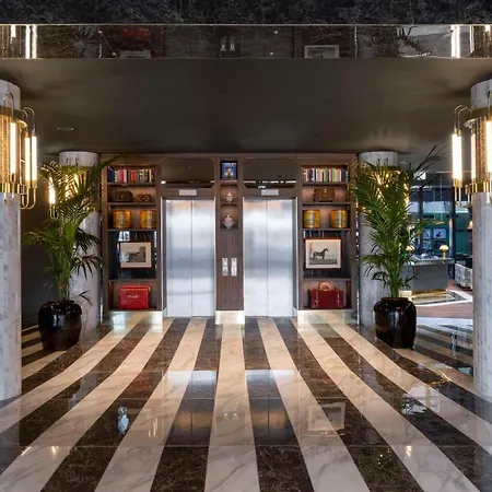 Radisson Collection Hotel, Santa Sofia Отель Милан