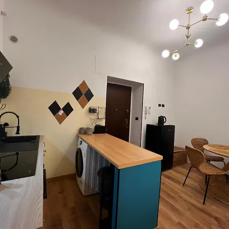아파트 Regina Ai Navigli - Sky Tv, Wifi And Breakfast Box *