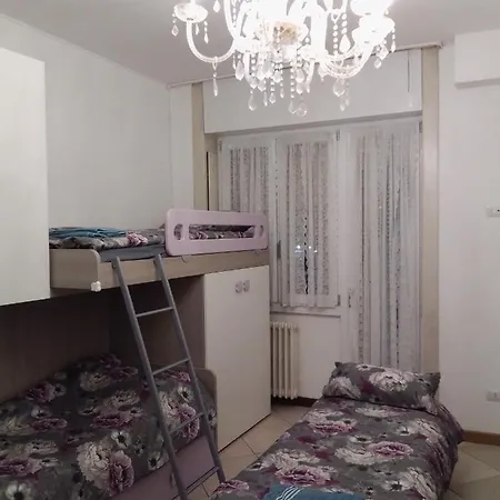 Gigli, Con Cucina In Comune E Terrazza Milán