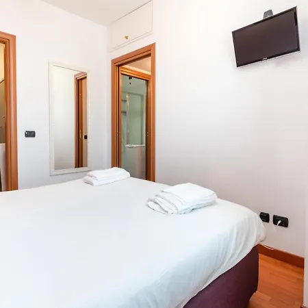 Altido Adorable Flat With Balcony Μιλάνο