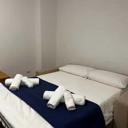 Apartmán 15min Metro Duomo - Rho Fiera - Skyscraper Kitchen *