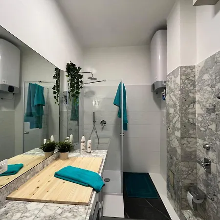 Giusti Flat Near Sforzesco Castle Milan Διαμέρισμα