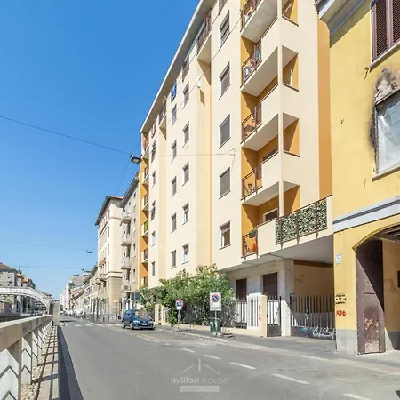 Ascanio Apartment, In The Heart Of Nightlife Apartment *