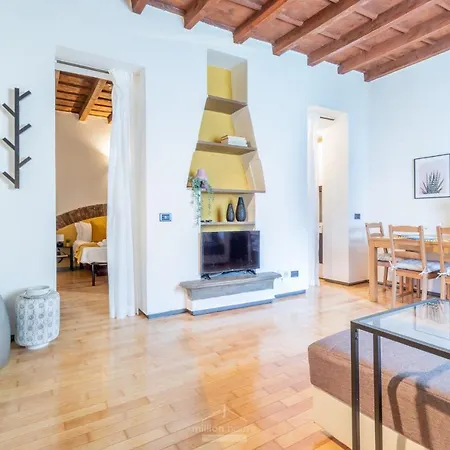 Ascanio Apartment, In The Heart Of Nightlife