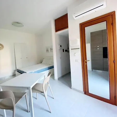 & Work House - Duomo ميلان