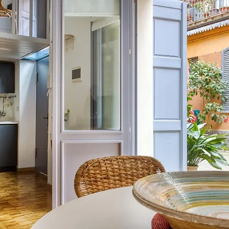 Joivy Cosy Studio In Porta Venezia Milan