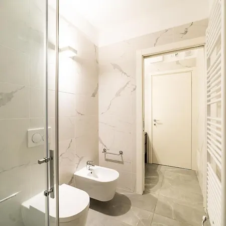 Apartment Moderno Bilocale 64mq Con Parcheggio E Palestra
