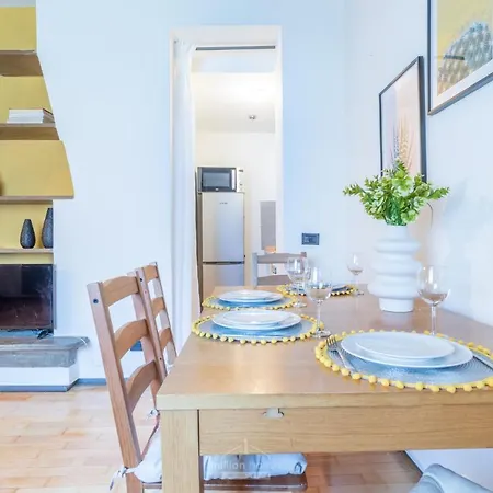 Ascanio Apartment, In The Heart Of Nightlife * Milan