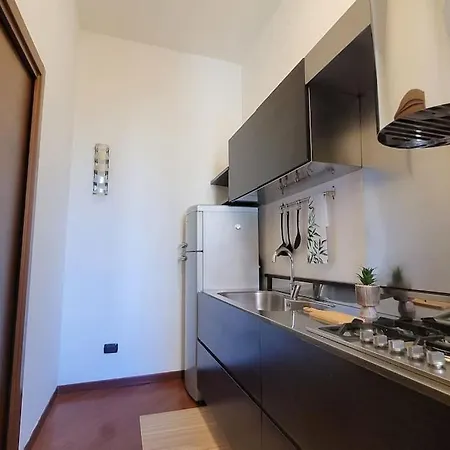 Navigli-centro Stylish In Design District Apartment *