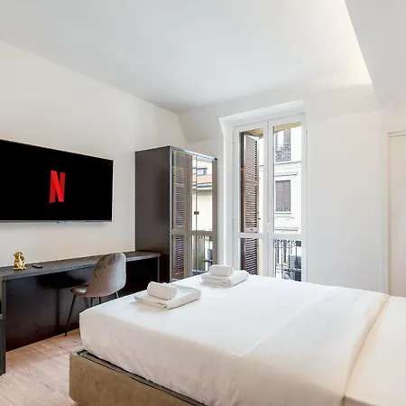 Bilocale Moderno - Center Milano