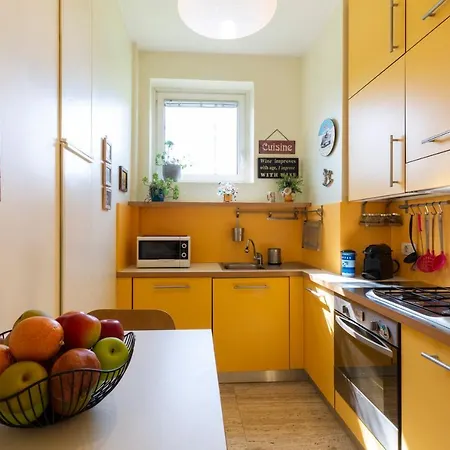 Twins - Tolstoj District Apartment Milan