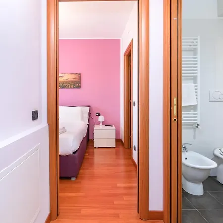 Altido Adorable Flat With Balcony Διαμέρισμα