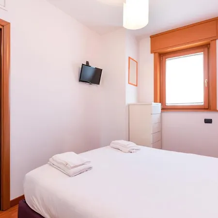 Altido Adorable Flat With Balcony