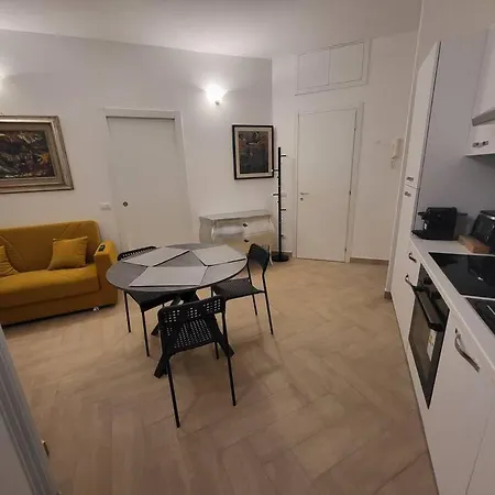 Splendido Bilocale! Via Crimea Apartamento