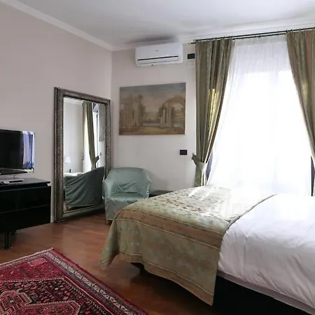 Large And Elegant In Missori Duomo * Milano