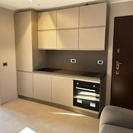 R39 Attic With Terrace And Private Parking * Milaan