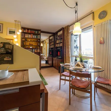 Apartment Rho-fiera Vintage House & Garage Privato Milan