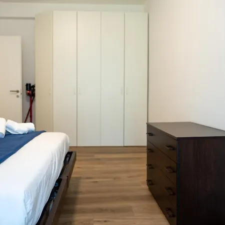 Apartmán 15min Metro Duomo - Rho Fiera - Skyscraper Kitchen *