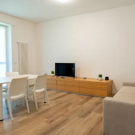 15min Metro Duomo - Rho Fiera - Skyscraper Kitchen Apartmán