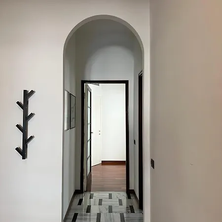 Rebecca's Collection: Repubblica Apartment