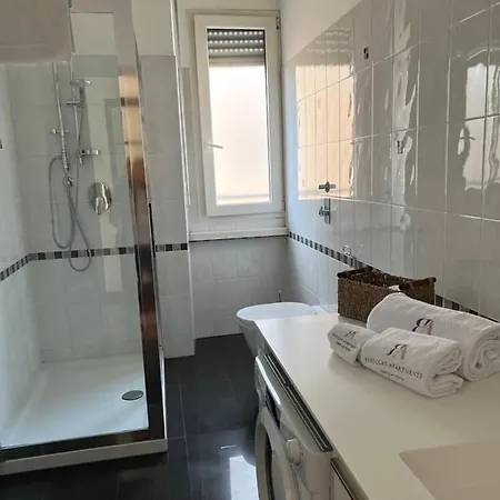 Rebecca's Collection: Repubblica Appartement *