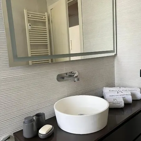 Rebecca's Collection: Manzoni Apartment