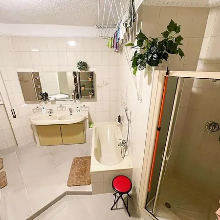 Iii - Cozy Single A Otel