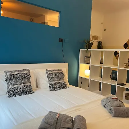 Regina Ai Navigli - Sky Tv, Wifi And Breakfast Box * 밀라노