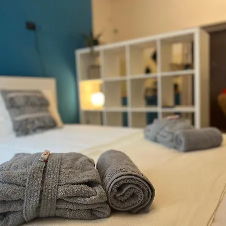 Regina Ai Navigli - Sky Tv, Wifi And Breakfast Box 아파트 *