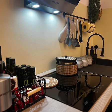 Apartman Cozy 6 *