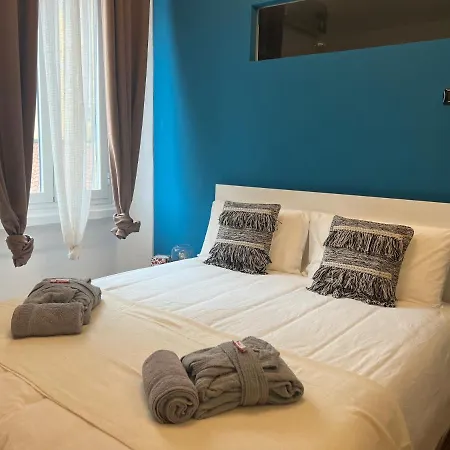Regina Ai Navigli - Sky Tv, Wifi And Breakfast Box 아파트