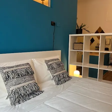 아파트 Regina Ai Navigli - Sky Tv, Wifi And Breakfast Box
