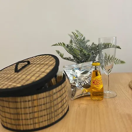 Regina Ai Navigli - Sky Tv, Wifi And Breakfast Box 밀라노