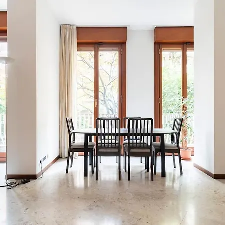 Apartment Quiet Arco Della Pace Milan