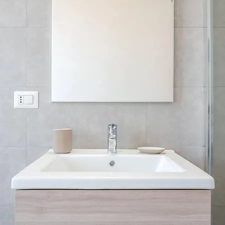 Guest Planet - Intero M1 Gambara Apartment *