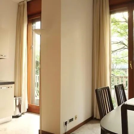 Apartment Quiet Arco Della Pace Milan