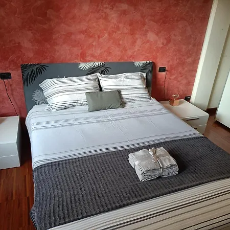 Gæstehus Double Private Bathroom Bocconi Prada Ied 3*