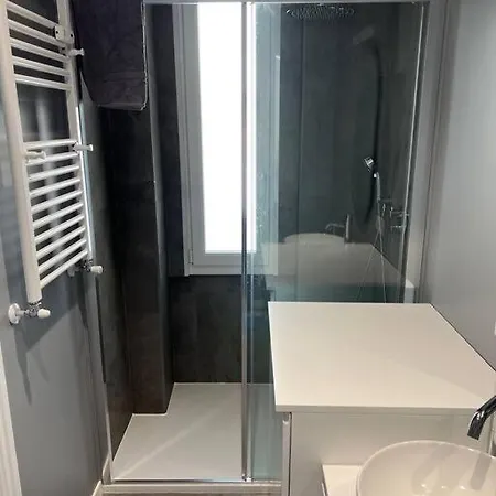 Paris Bordone House Apartment Milan