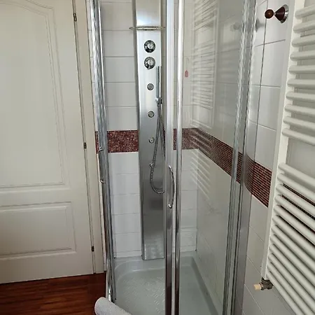 Gæstehus Double Private Bathroom Bocconi Prada Ied