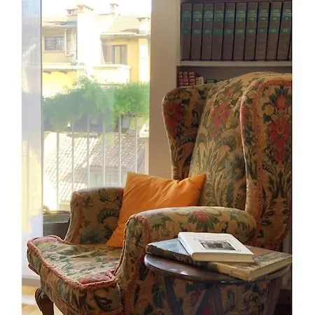 Elegant San Babila ,5 Minutes From Duomo Milan