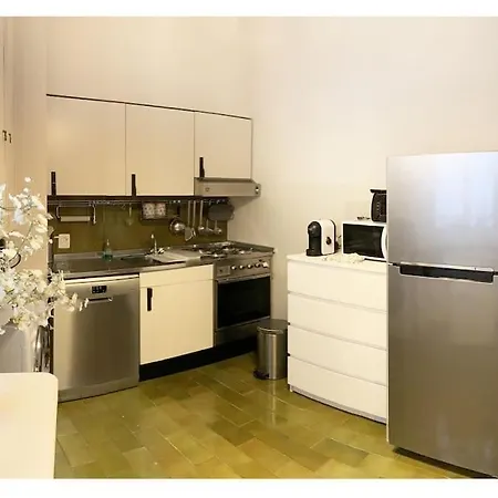 Elegant San Babila ,5 Minutes From Duomo