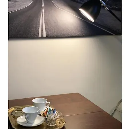 Elegant San Babila ,5 Minutes From Duomo Appartement